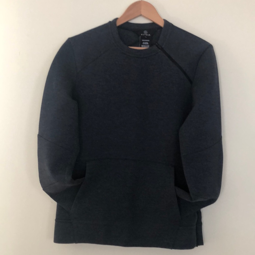 Aether crew-neck with front pouch pocket & zippers